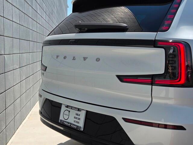 new 2025 Volvo EX90 car, priced at $94,035