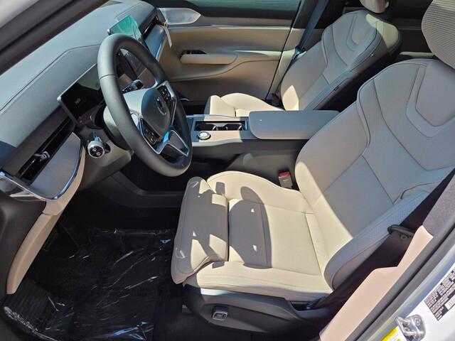 new 2025 Volvo EX90 car, priced at $94,035