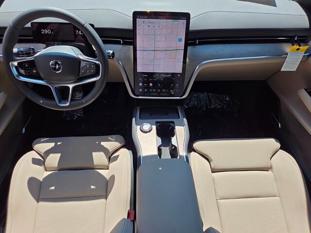 new 2025 Volvo EX90 car, priced at $94,035