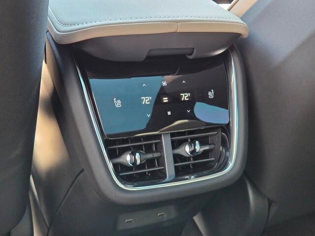 new 2025 Volvo EX90 car, priced at $94,035