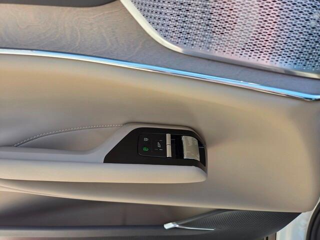 new 2025 Volvo EX90 car, priced at $94,035