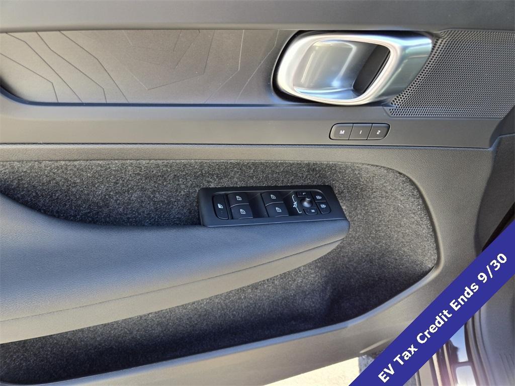 new 2025 Volvo EX40 car, priced at $49,795