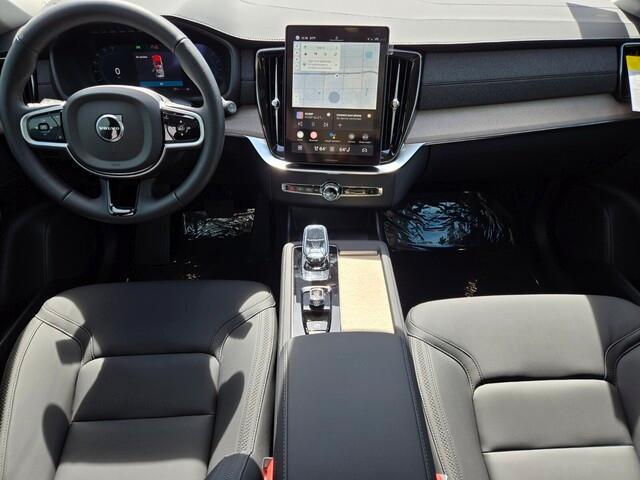 new 2025 Volvo XC90 car, priced at $63,055