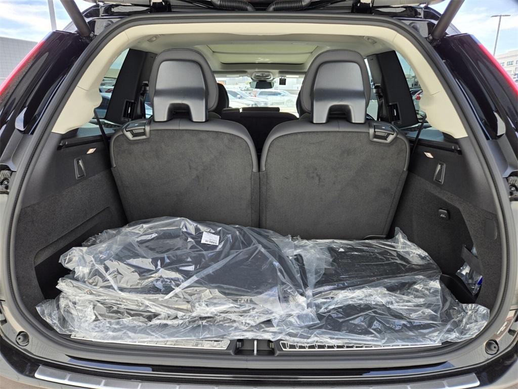 new 2025 Volvo XC90 car, priced at $65,055