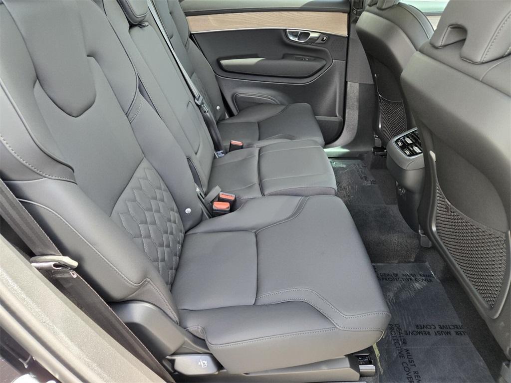new 2025 Volvo XC90 car, priced at $65,055