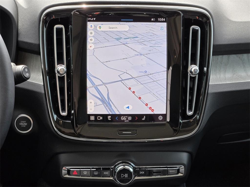new 2025 Volvo XC40 car, priced at $51,565
