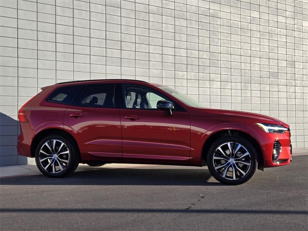 new 2025 Volvo XC60 car, priced at $54,815