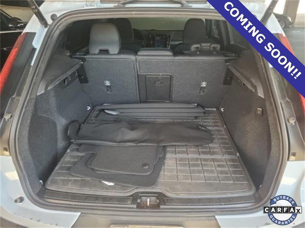 used 2024 Volvo XC40 car, priced at $36,392
