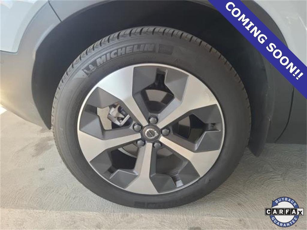 used 2024 Volvo XC40 car, priced at $36,392