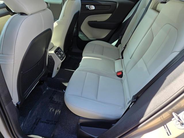 new 2025 Volvo XC40 car, priced at $42,382