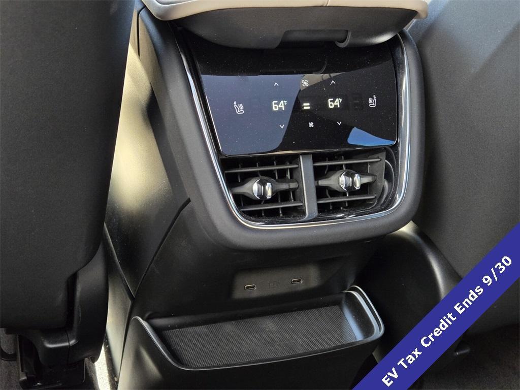 new 2025 Volvo EX90 car, priced at $90,140