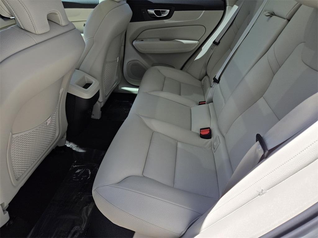new 2025 Volvo XC60 car, priced at $49,815