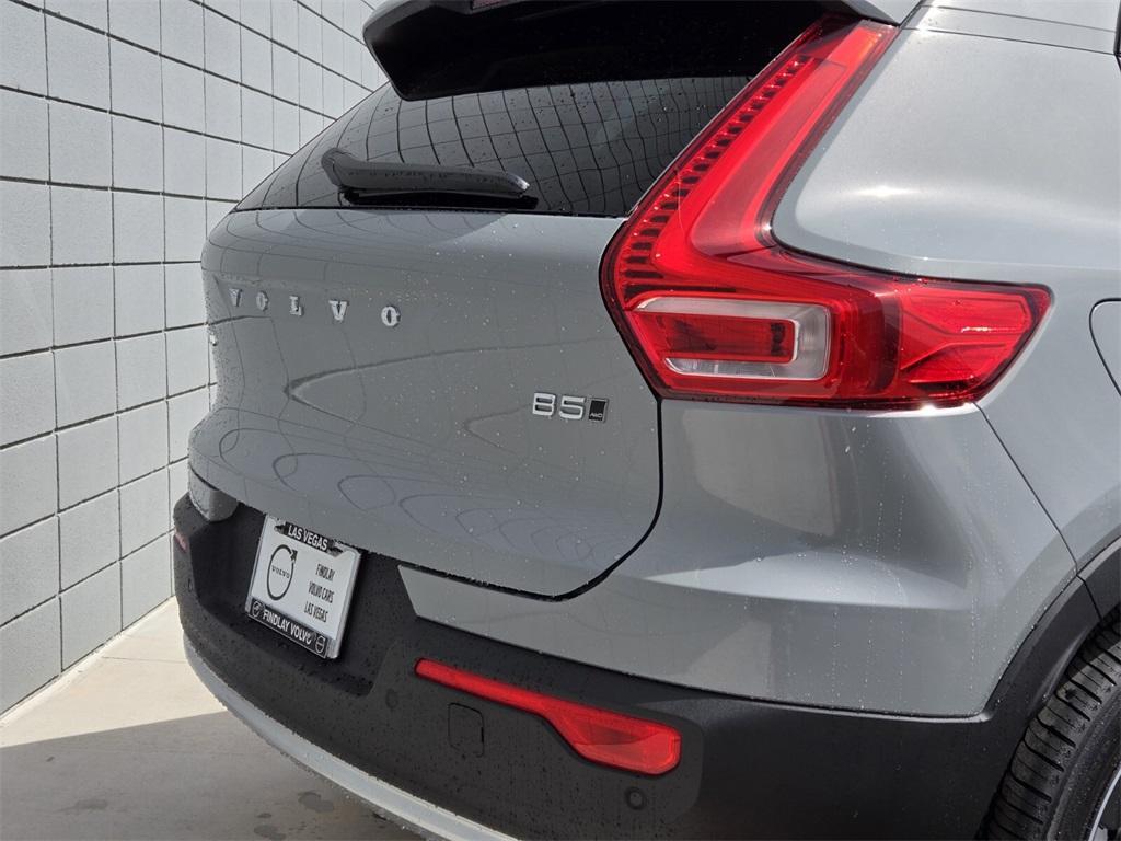 new 2025 Volvo XC40 car, priced at $46,035