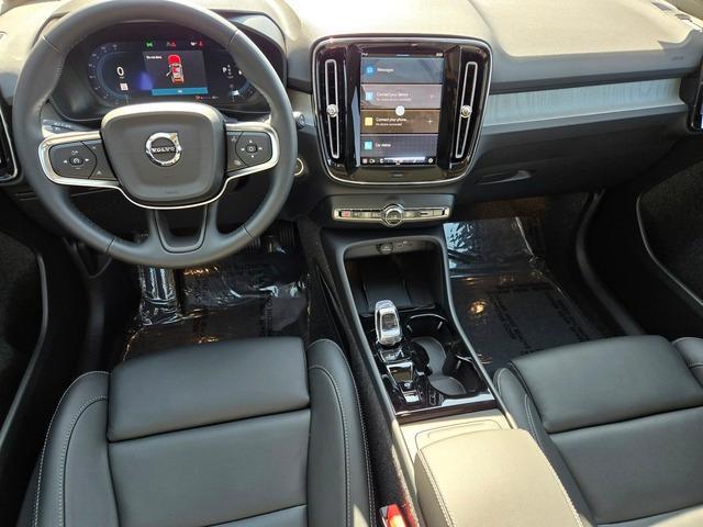 new 2025 Volvo XC40 car, priced at $44,435