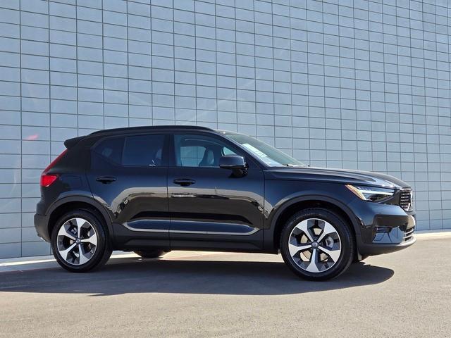 new 2025 Volvo XC40 car, priced at $44,435