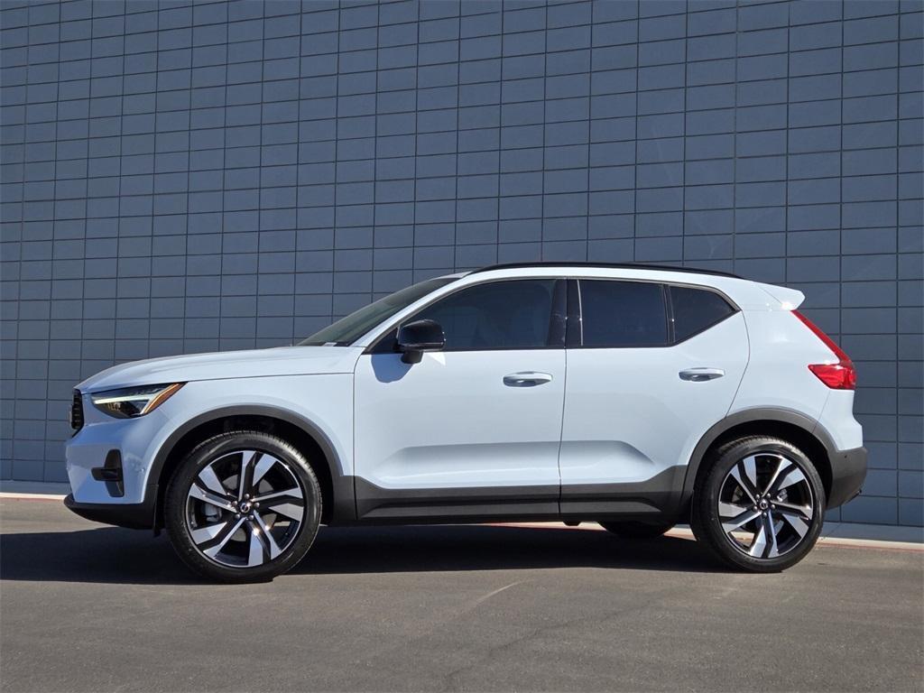 new 2025 Volvo XC40 car, priced at $46,954
