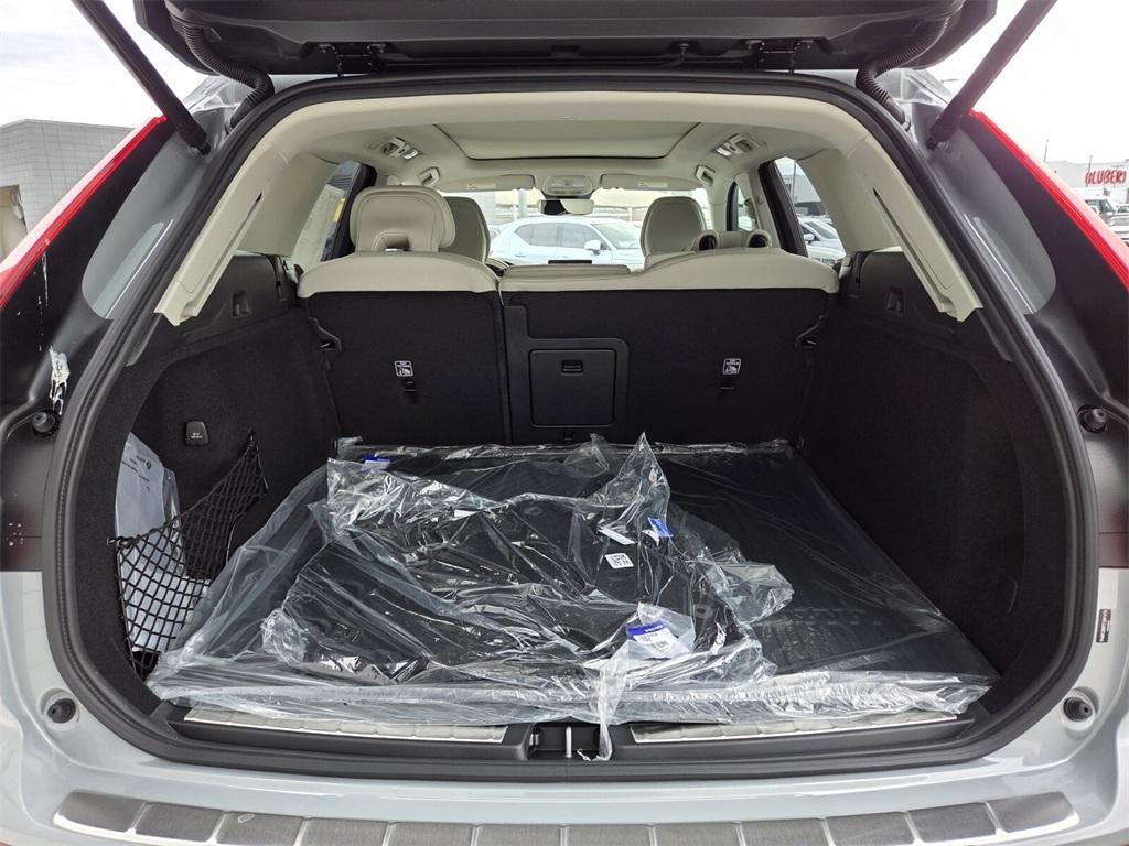 new 2026 Volvo XC60 car, priced at $60,935
