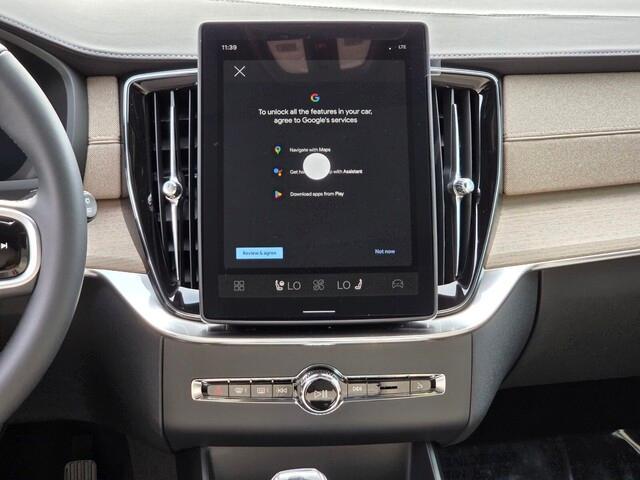 new 2026 Volvo XC90 car, priced at $59,345