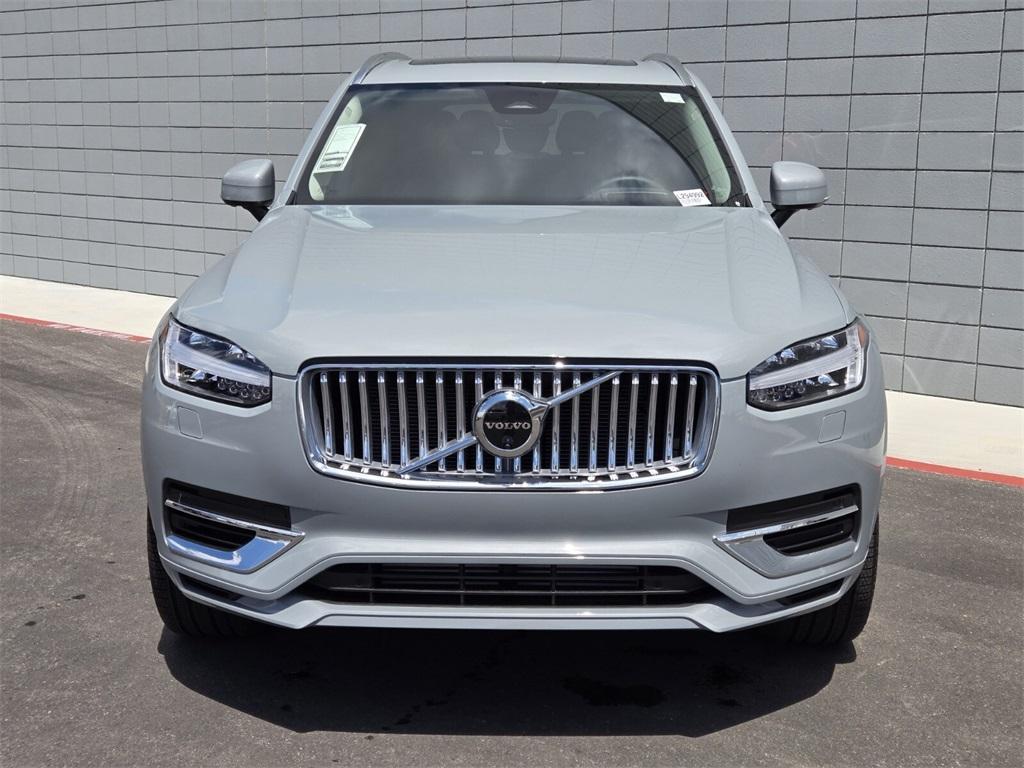 new 2025 Volvo XC90 Plug-In Hybrid car