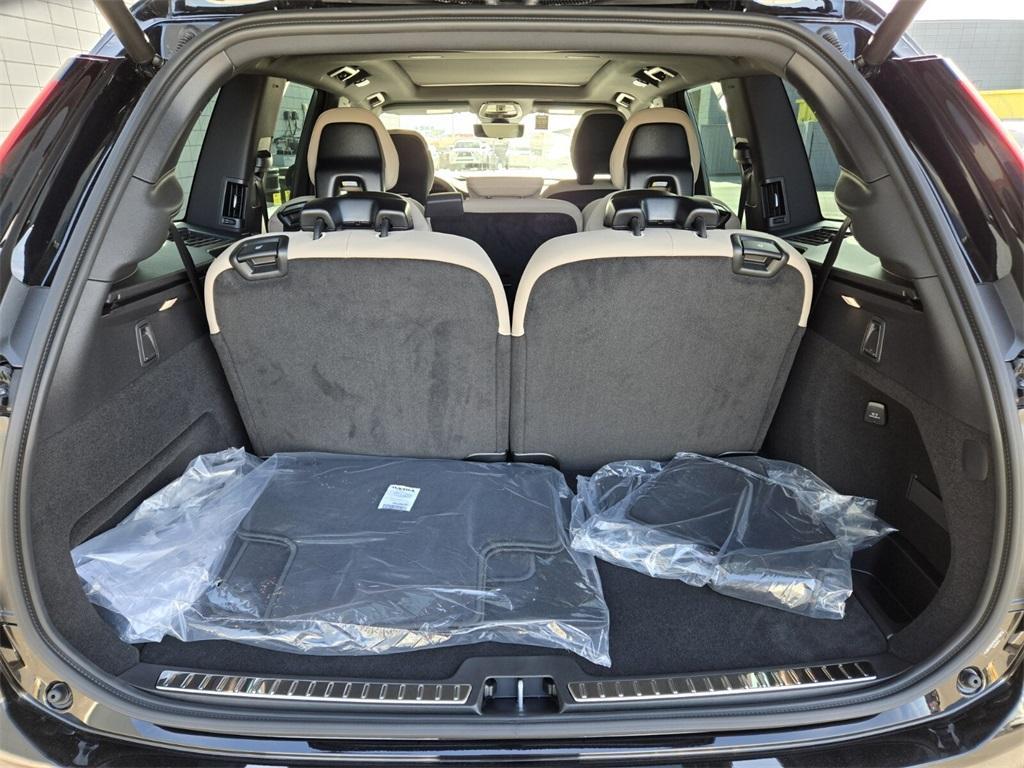 new 2025 Volvo XC90 car, priced at $57,553