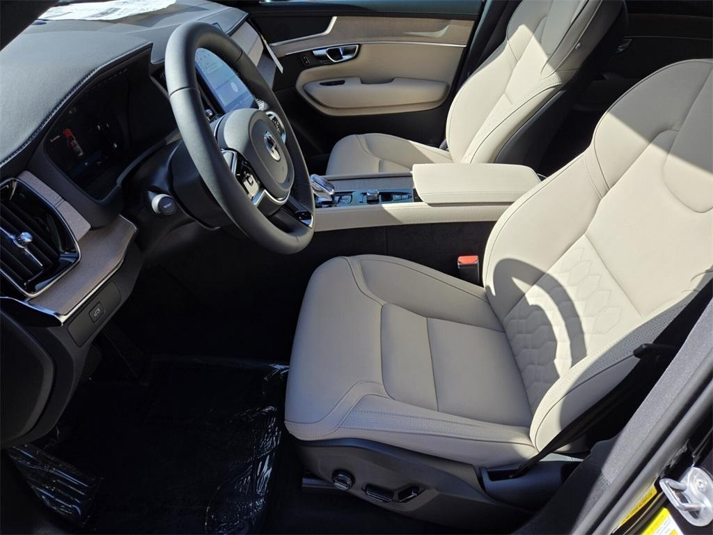 new 2025 Volvo XC90 car, priced at $57,553