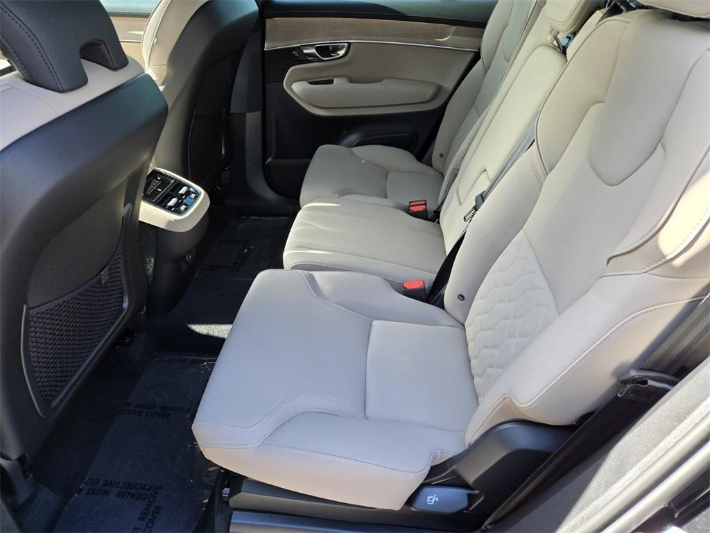 new 2025 Volvo XC90 car, priced at $57,553