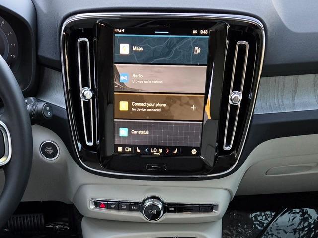 new 2025 Volvo XC40 car, priced at $49,015