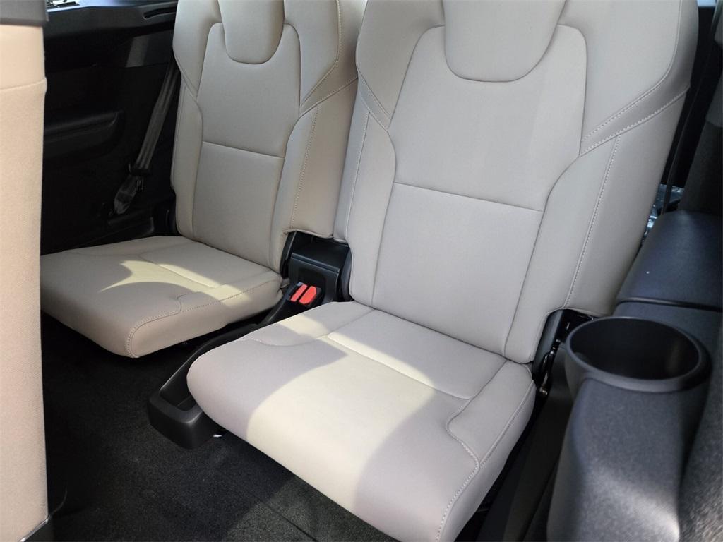 new 2025 Volvo XC90 car, priced at $64,006