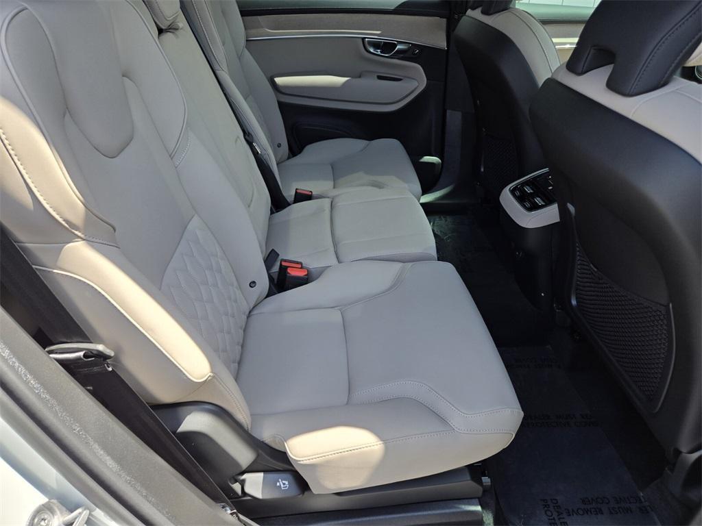 new 2025 Volvo XC90 car, priced at $64,006