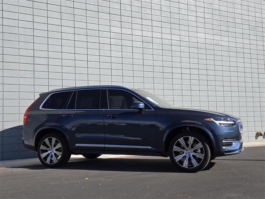 new 2025 Volvo XC90 Plug-In Hybrid car