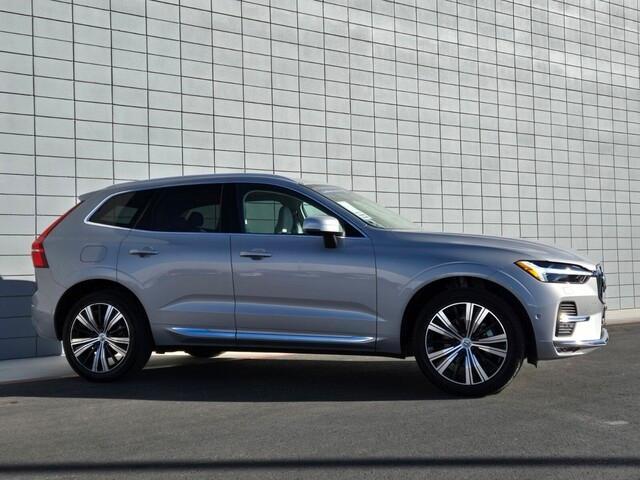 used 2022 Volvo XC60 car, priced at $39,984