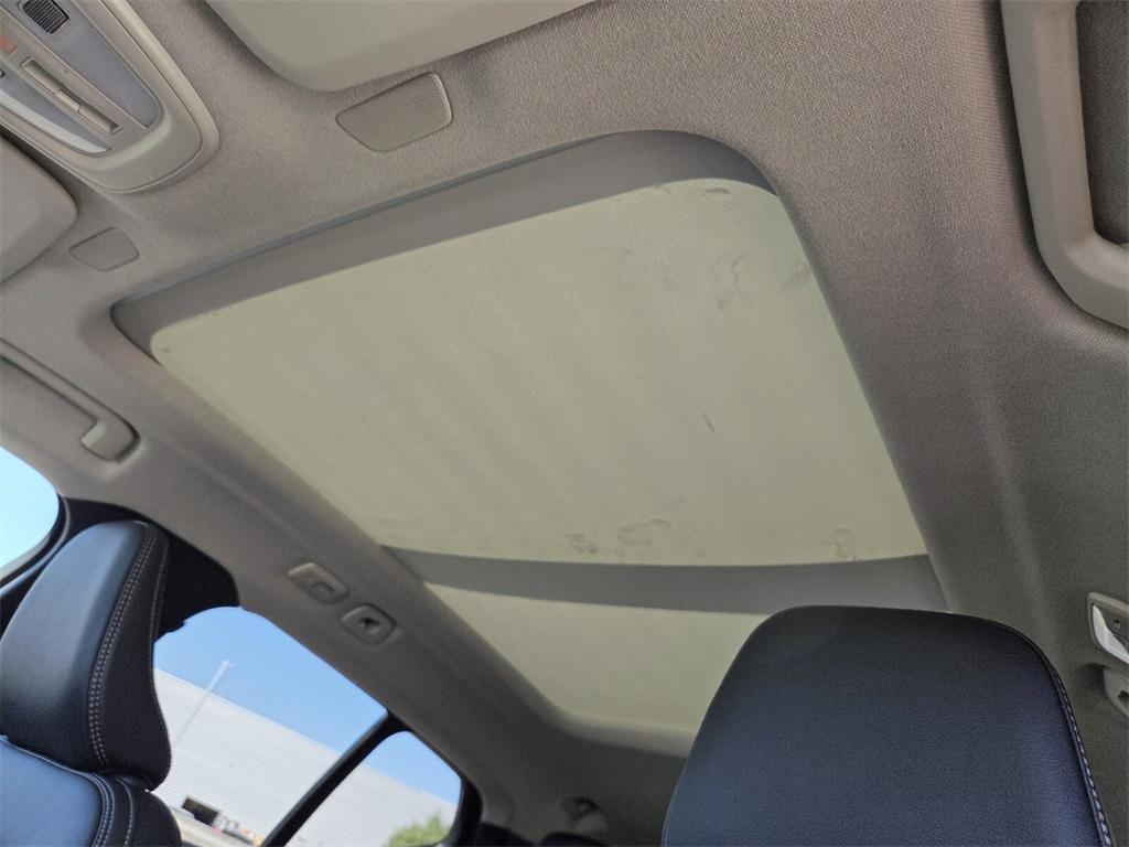 new 2026 Volvo XC40 car, priced at $44,975