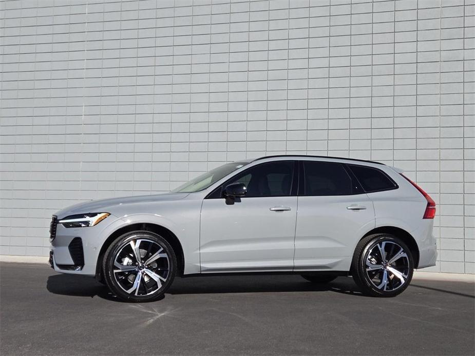 new 2025 Volvo XC60 car, priced at $59,135