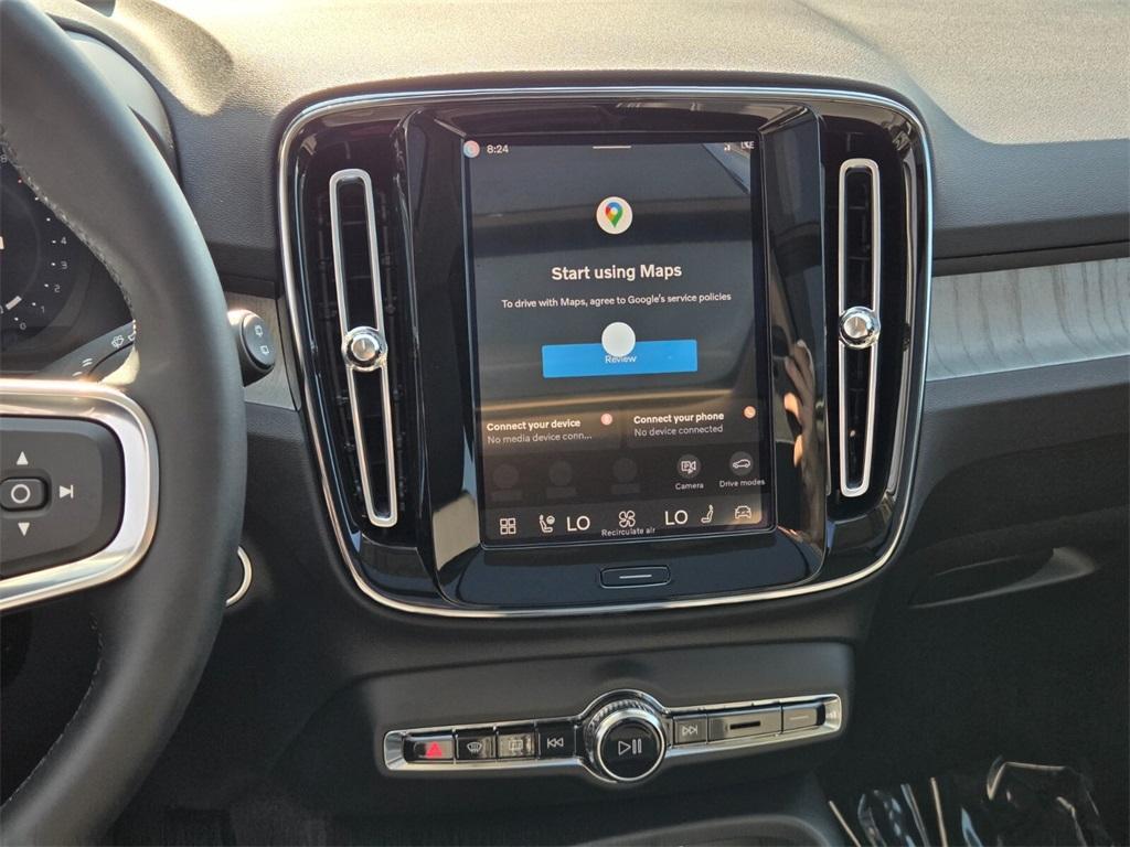 new 2026 Volvo XC40 car, priced at $43,995