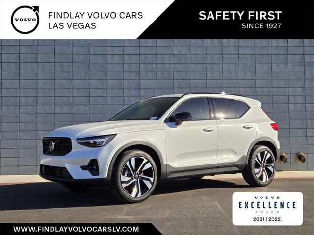 new 2025 Volvo XC40 car