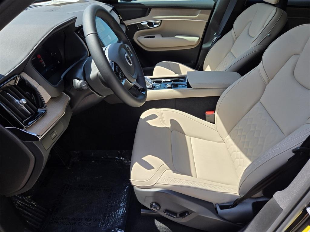new 2025 Volvo XC90 car, priced at $64,006