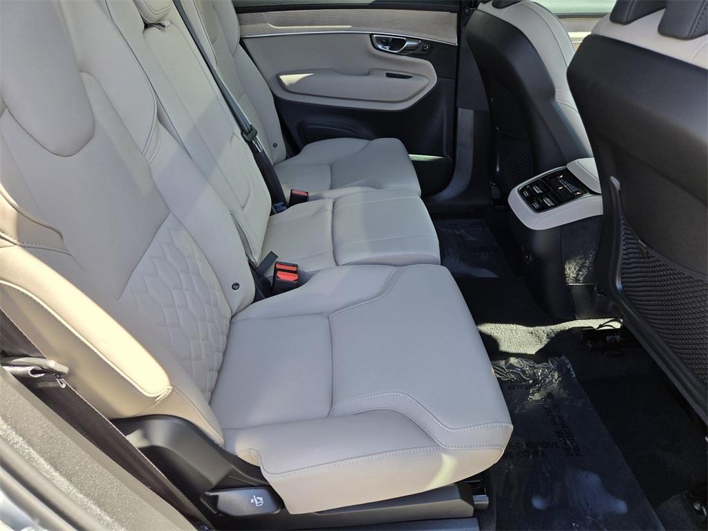 new 2025 Volvo XC90 car, priced at $60,622