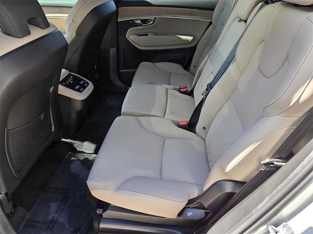 new 2025 Volvo XC90 car, priced at $60,622