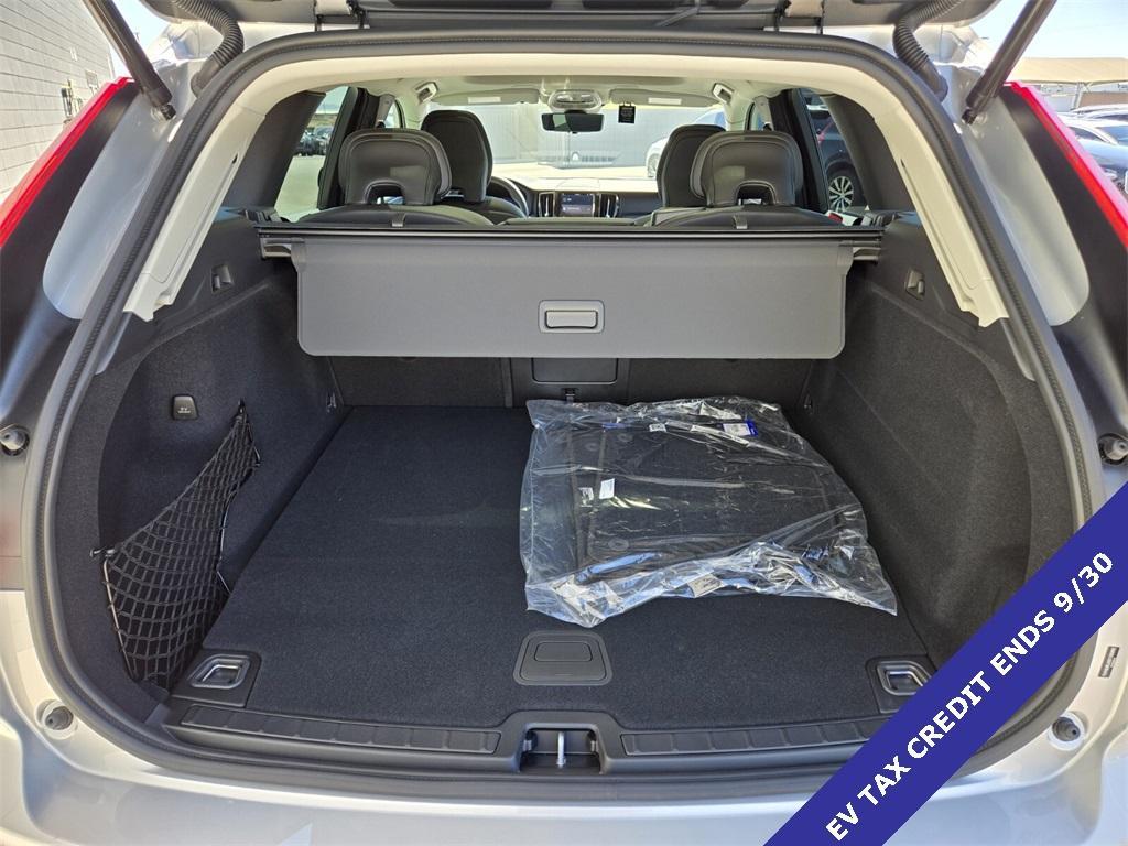 new 2025 Volvo XC60 Plug-In Hybrid car, priced at $60,517