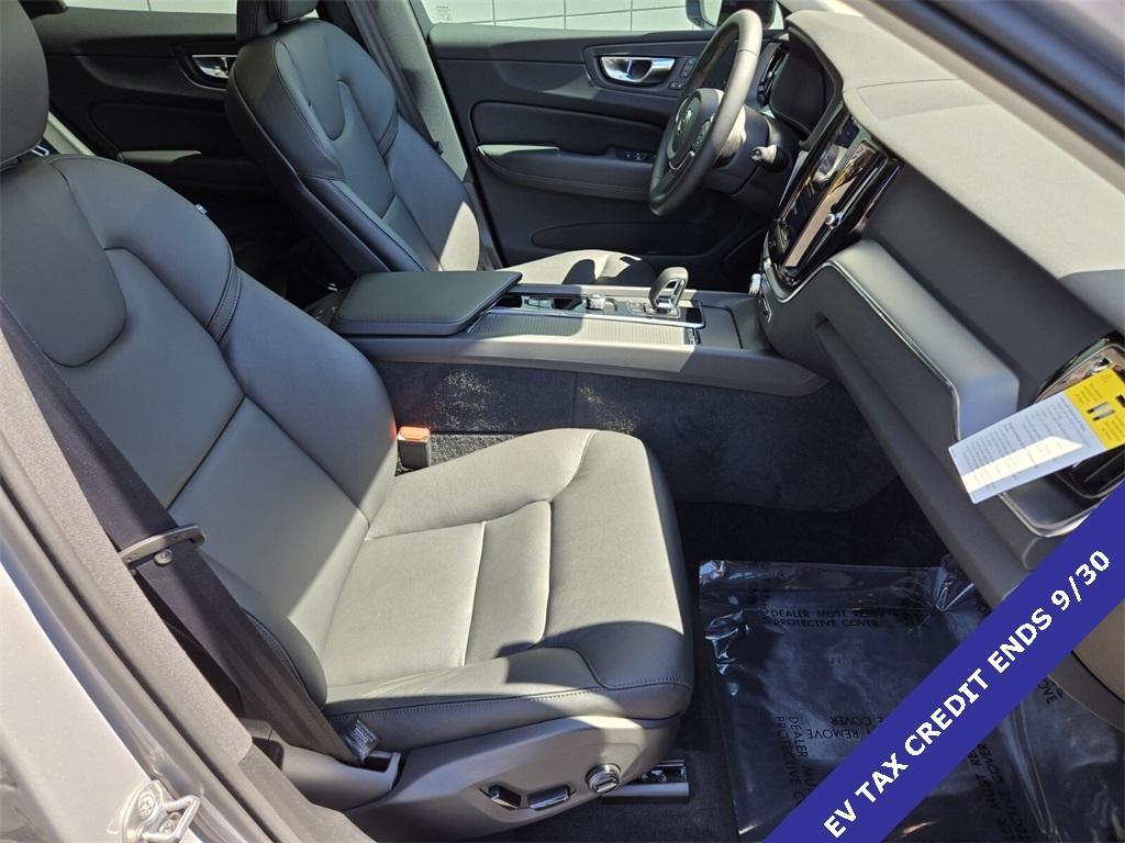new 2025 Volvo XC60 Plug-In Hybrid car, priced at $60,517