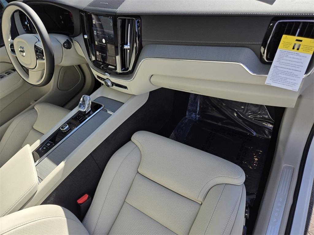 new 2025 Volvo XC60 car, priced at $55,930