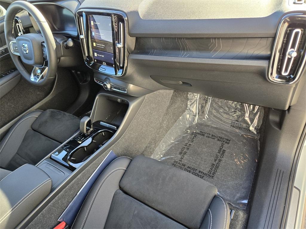 used 2024 Volvo C40 Recharge Pure Electric car, priced at $33,984