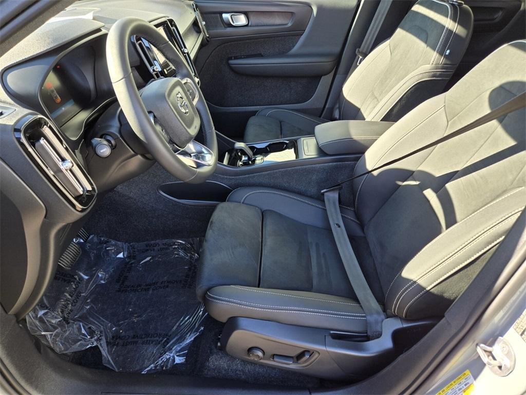 used 2024 Volvo C40 Recharge Pure Electric car, priced at $33,984