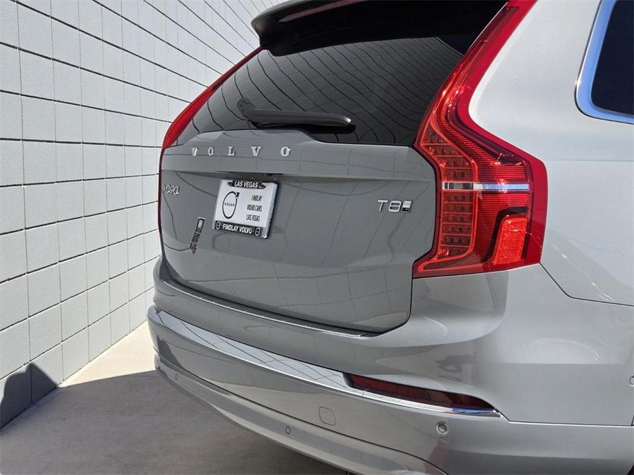 new 2025 Volvo XC90 Plug-In Hybrid car