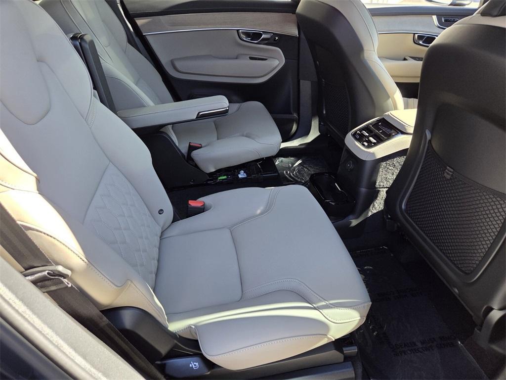 new 2026 Volvo XC90 Plug-In Hybrid car, priced at $78,535