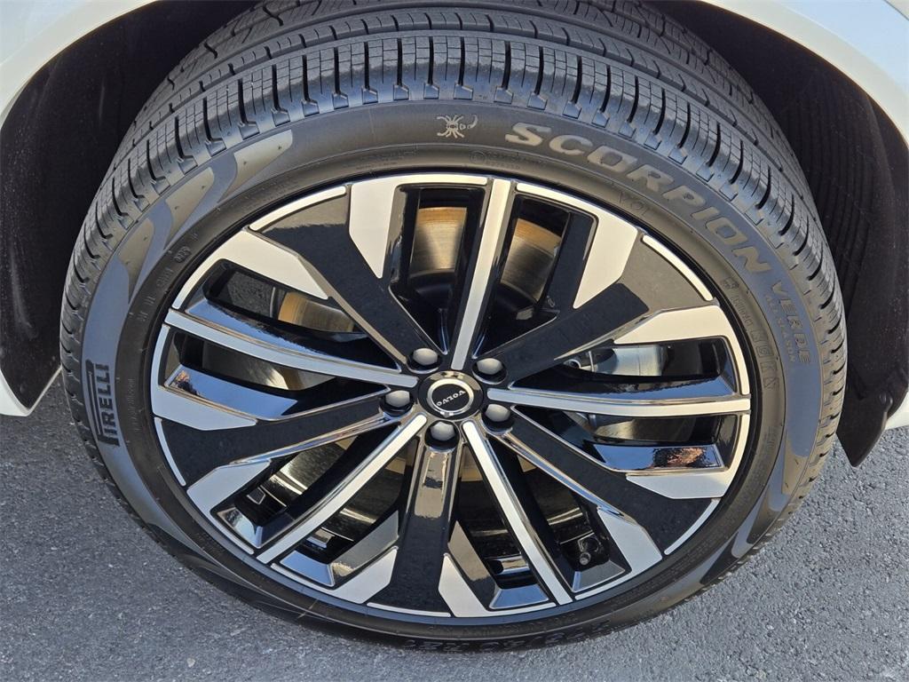 new 2025 Volvo XC90 Plug-In Hybrid car, priced at $76,461
