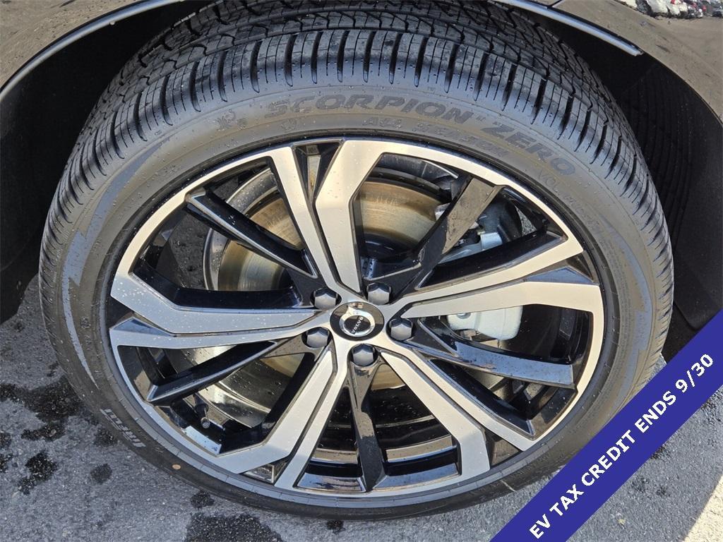 new 2025 Volvo XC60 Plug-In Hybrid car, priced at $69,616