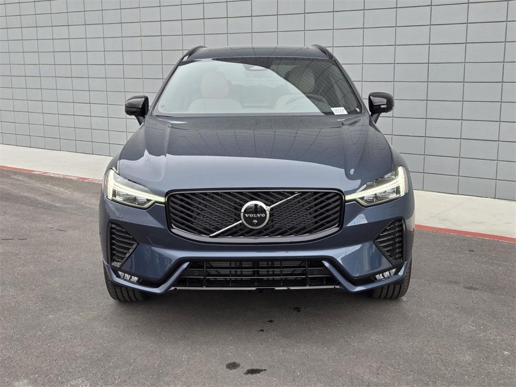 new 2026 Volvo XC60 car, priced at $54,985