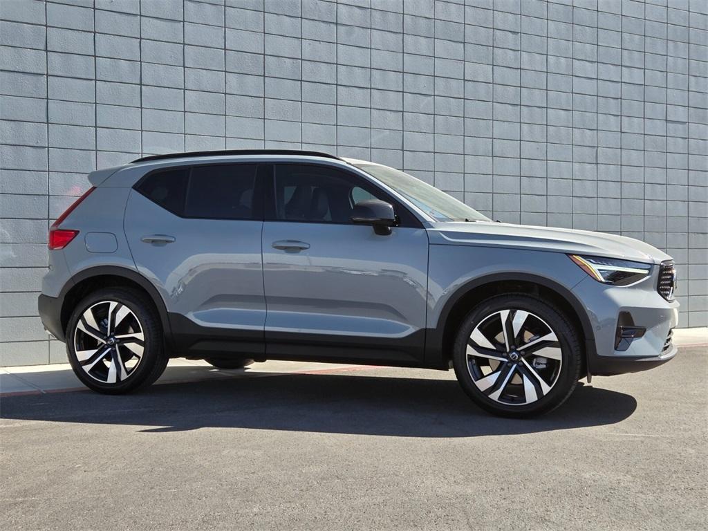 new 2026 Volvo XC40 car, priced at $51,525