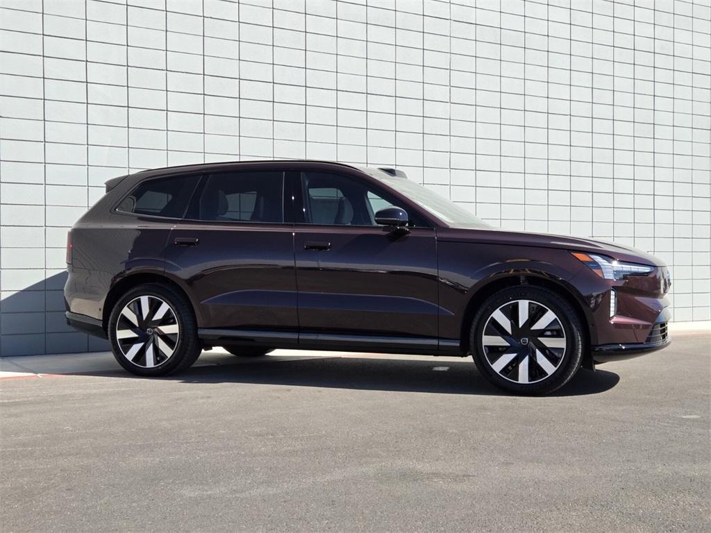new 2025 Volvo EX90 car, priced at $85,360